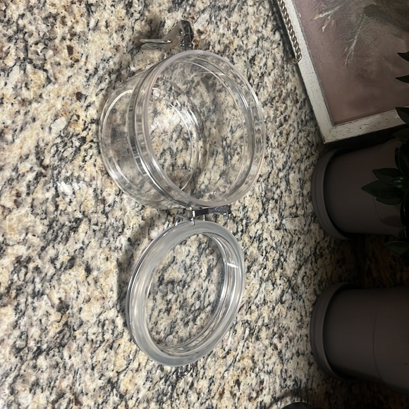 2 Cup Storage Container - Picture 2 of 5